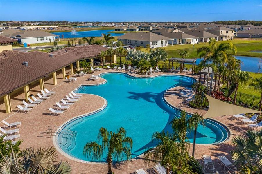 Image 66 of a home in Solera at Lakewood Ranch.