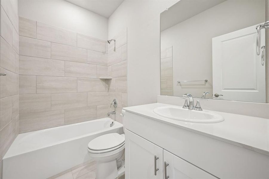 Furnished interior view inside a new home in Eastridge - Signature Series, McKinney (Image 8).