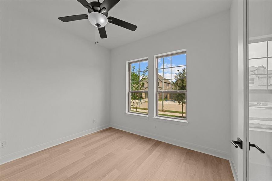 Spacious, unfurnished interior of a new home in Highwoods, Fort Worth (Image 15). Spacious, unfurnished interior of a new home in Highwoods, Fort Worth (Image 15).