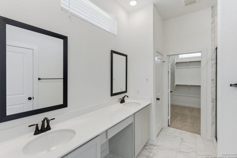 Furnished interior view inside a new home in The Crossvine – Garden Homes, Schertz (Image 7). Furnished interior view inside a new home in The Crossvine – Garden Homes, Schertz (Image 7).