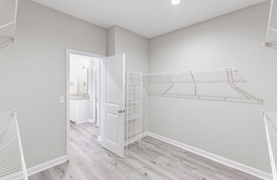 Image 43 of a home in . Image 43 of a home in .