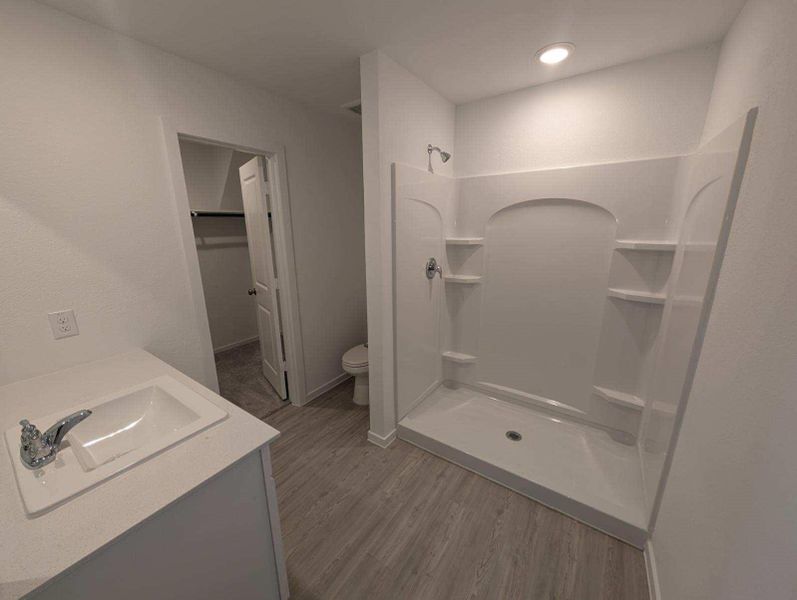 Not actual home, pictures representative of same elevation* Not actual home, pictures representative of same elevation*