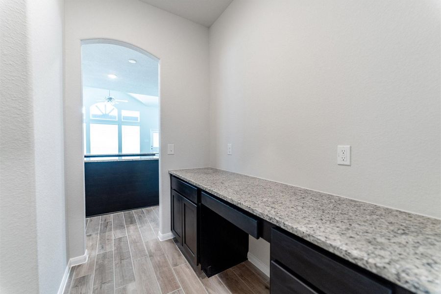 Furnished interior view inside a new home in Canterra Creek, Rosharon (Image 6).
