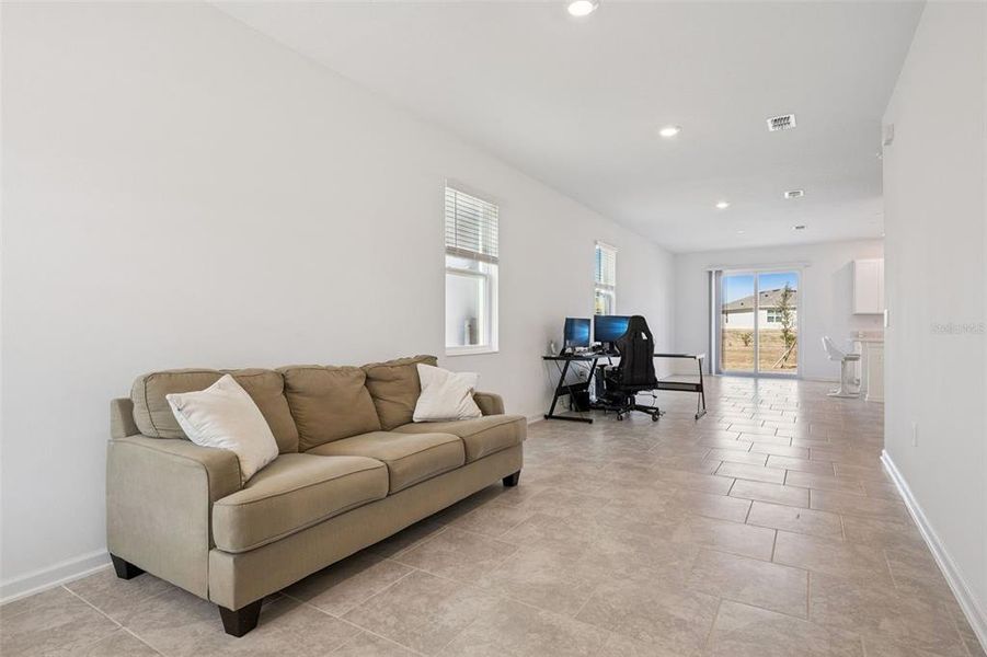 Furnished interior view inside a new home in , Davenport (Image 5).