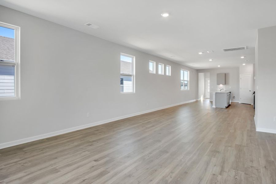 Representative unfurnished interior of a home built from the Desmond by D.R. Horton in Legacy Farms, White House (Image 16).