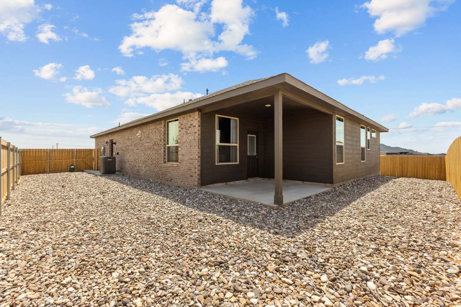 Representative exterior details of a home built from the Oxford by D.R. Horton in Yukon Ridge, Odessa (Image 4). Representative exterior details of a home built from the Oxford by D.R. Horton in Yukon Ridge, Odessa (Image 4).
