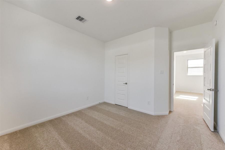 Spacious, unfurnished interior of a new home in Colony at Pinehurst, Pinehurst (Image 38). Spacious, unfurnished interior of a new home in Colony at Pinehurst, Pinehurst (Image 38).