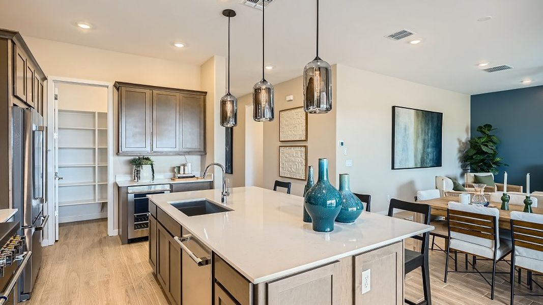 072525 5090 Sierra Kitchen 3of3 F1