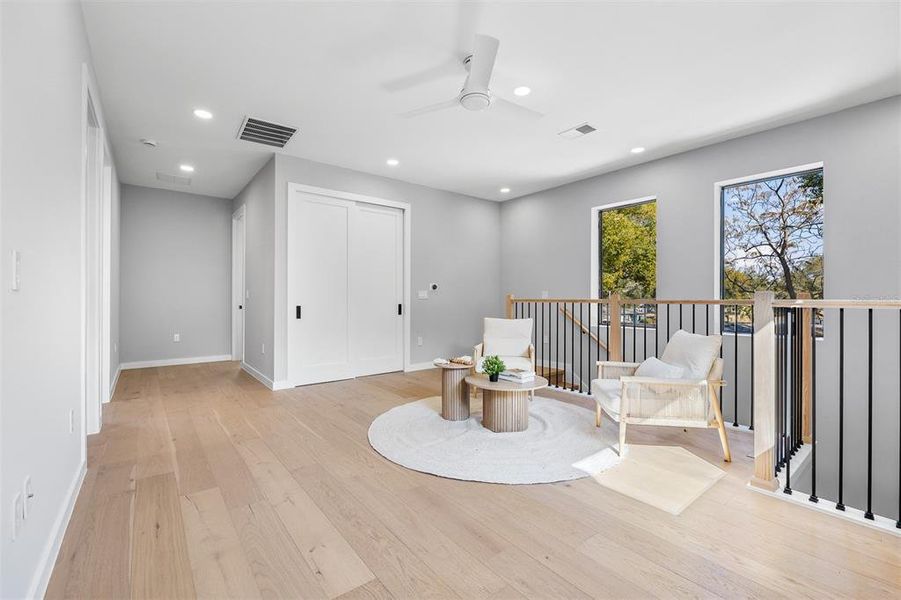 Furnished interior view inside a new home in College Park, Orlando (Image 50). Furnished interior view inside a new home in College Park, Orlando (Image 50).