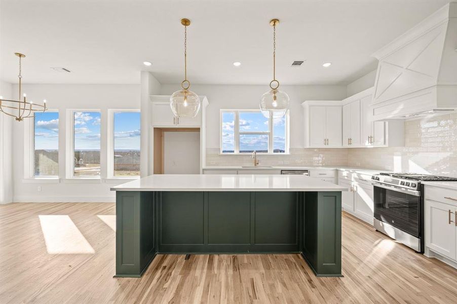 Furnished interior view inside a new home in Rocky Top Ranch, Reno (Image 7).