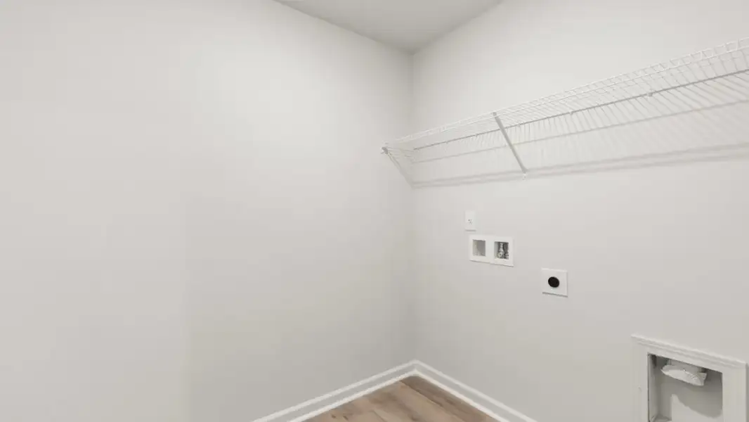 Spacious, unfurnished interior of a new home in Hughes Court, Dawsonville (Image 27).