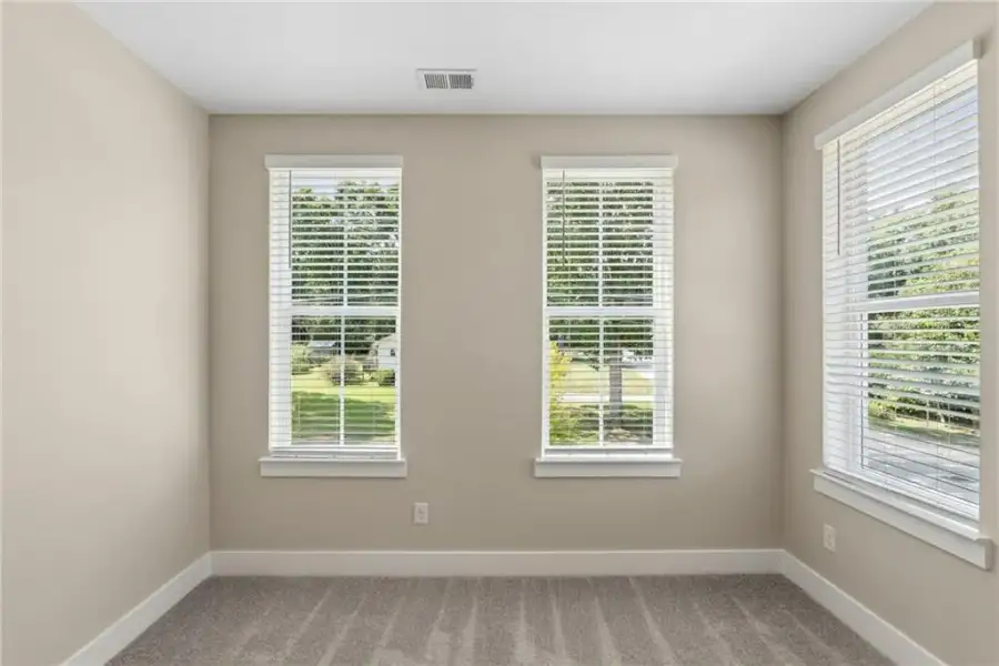Spacious, unfurnished interior of a new home in Celesta, Scottdale (Image 22).