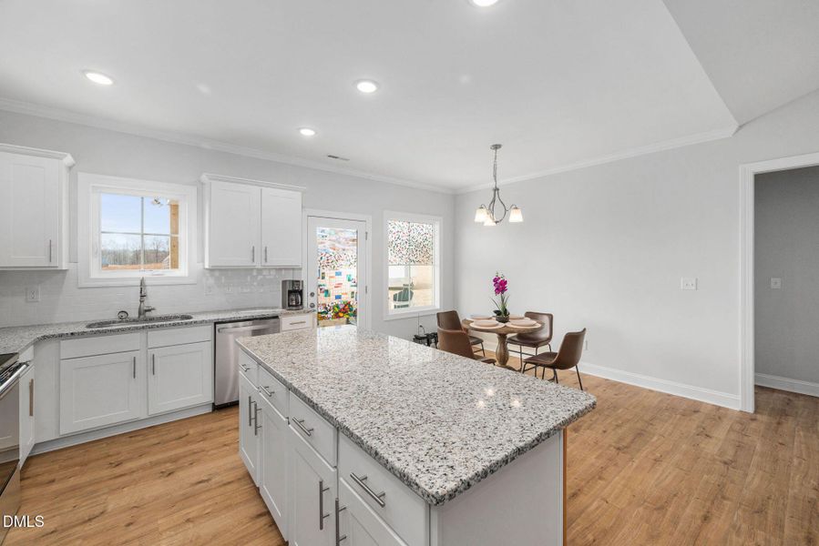 21-web-or-mls-6056-old-smithfield-rd