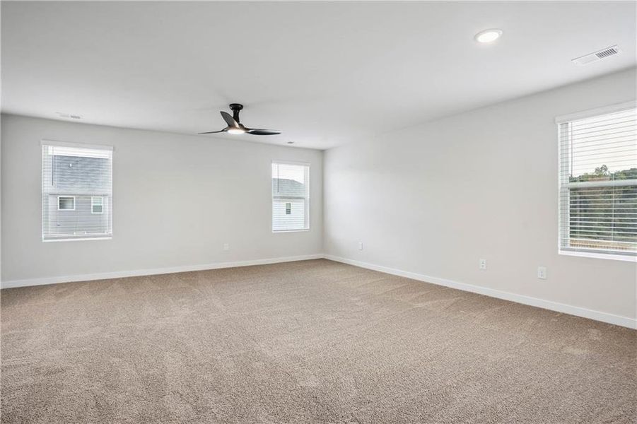 Spacious, unfurnished interior of a new home in Conner Springs, Social Circle (Image 14).