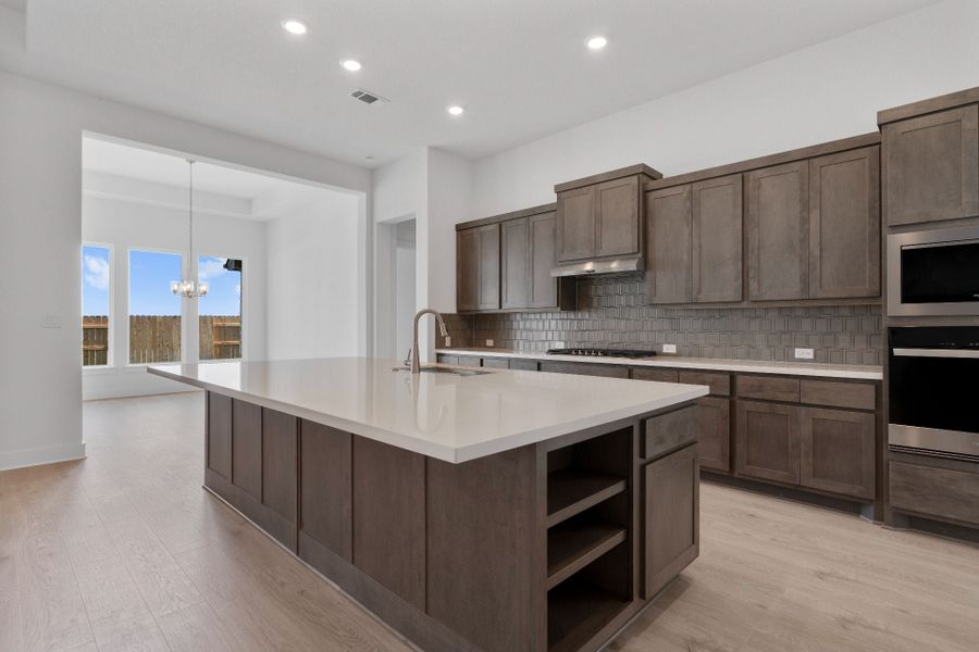 2,866sf New Home in Liberty Hill, TX. - Slide 13 2,866sf New Home in Liberty Hill, TX. - Slide 13