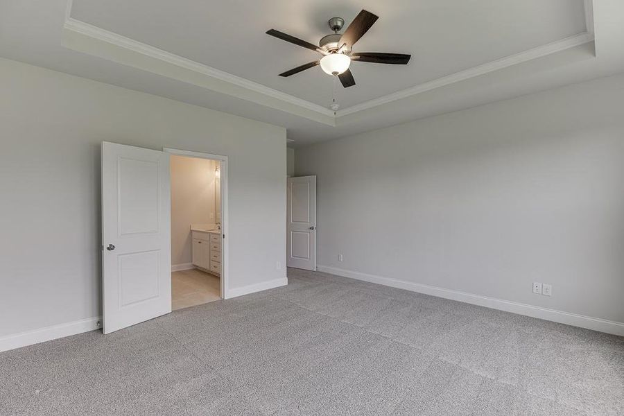 Spacious, unfurnished interior of a new home in , Jefferson (Image 20).