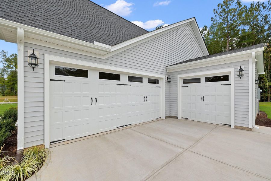 Exterior details and patio area of a home in Baylee Ridge, Selma (Image 18).