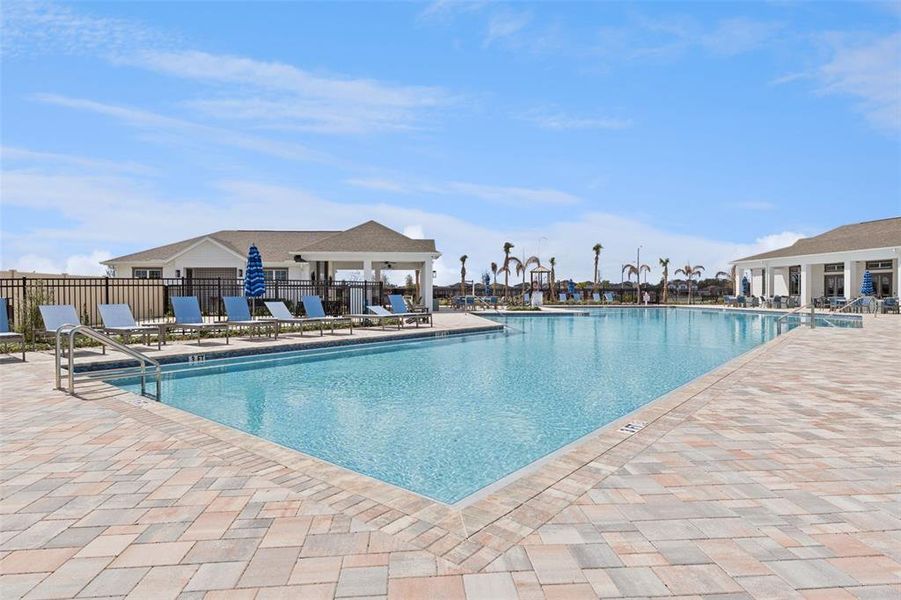 Community amenities in , Lakeland (Image 9).