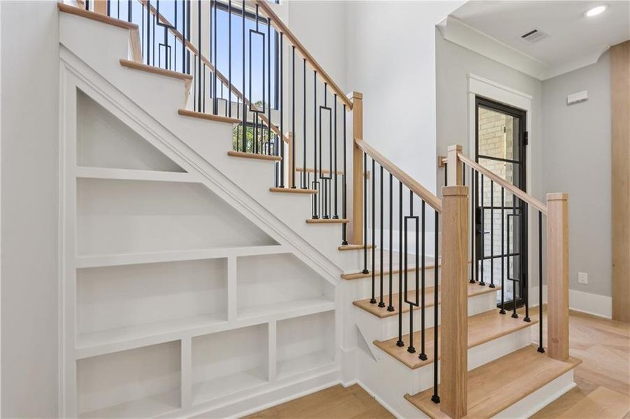 Spacious, unfurnished interior of a new home in , Braselton (Image 121).