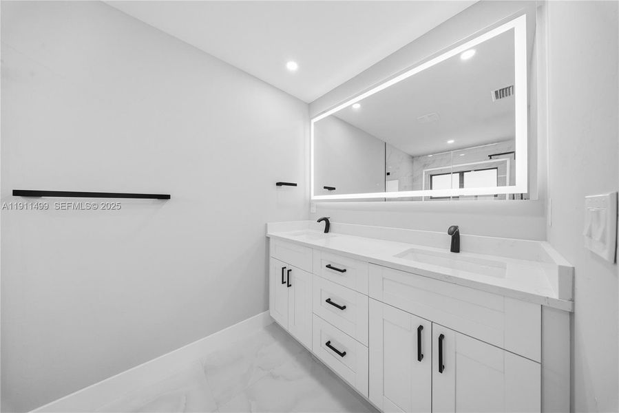 Master Bathroom with shower Master Bathroom with shower