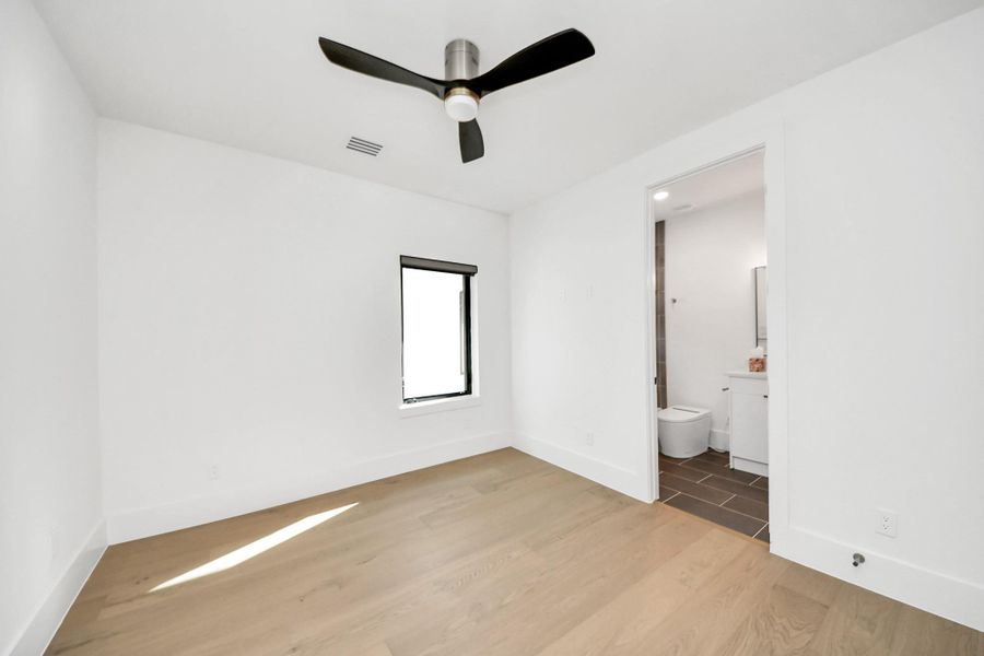 Spacious, unfurnished interior of a new home in , Stafford (Image 31).