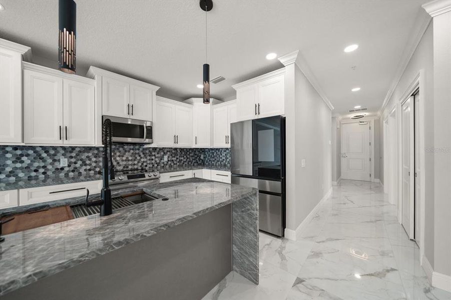 Furnished interior view inside a new home in , Clearwater (Image 9).