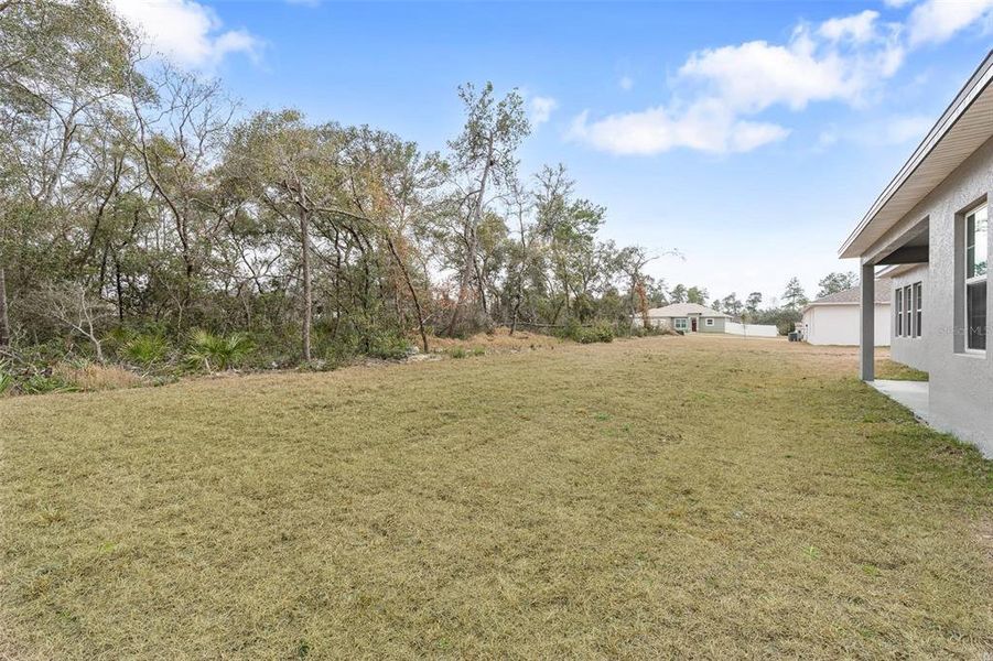 Exterior details and patio area of a home in , Ocala (Image 21).