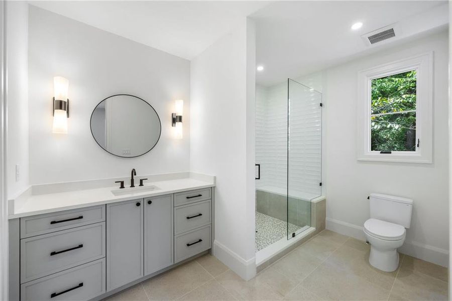 Furnished interior view inside a new home in , Sandy Springs (Image 4).