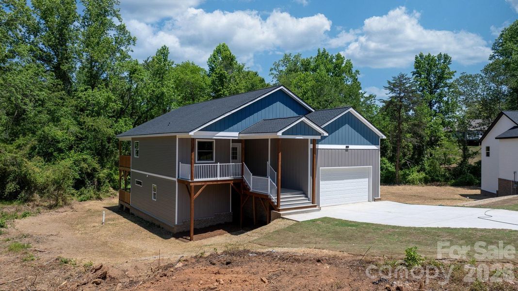 Image 42 of a home in .
