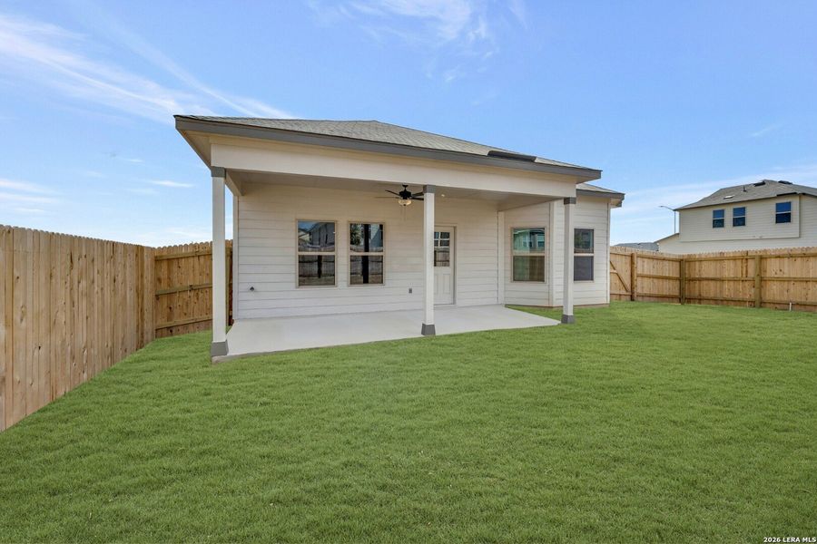 Exterior details and patio area of a home in Greenspoint Heights, Seguin (Image 3).