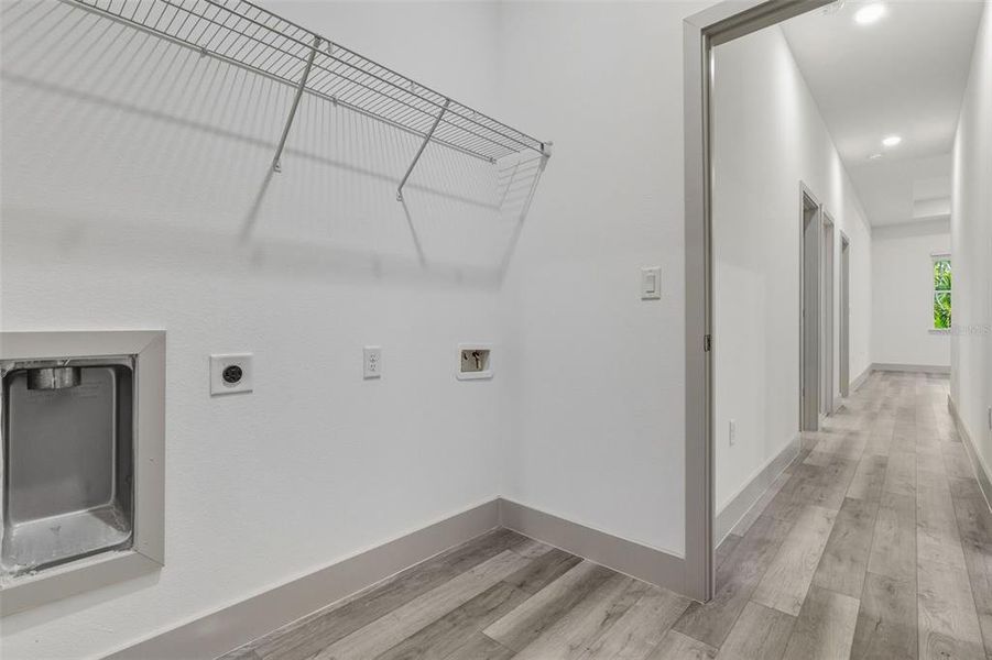 Spacious, unfurnished interior of a new home in , Port Charlotte (Image 17).