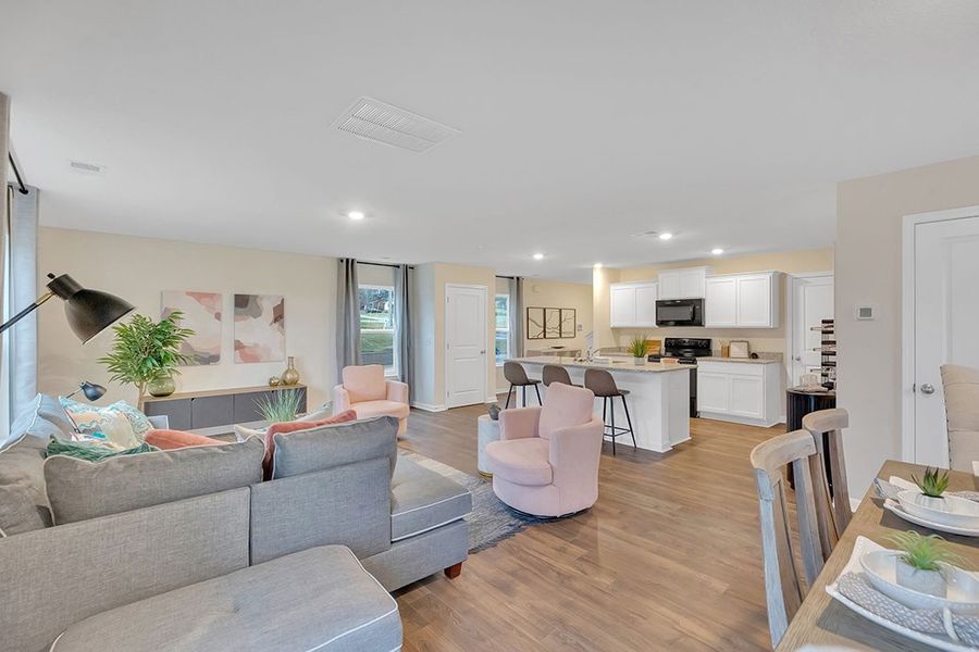 Representative furnished interior of a home built from the Elston by D.R. Horton in Johnson Farms, Greeneville (Image 10).