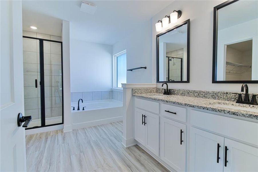 Furnished interior view inside a new home in Briarwood, Alachua (Image 33).