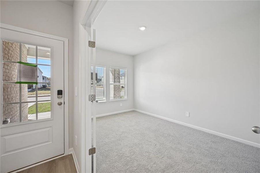 Spacious, unfurnished interior of a new home in Creekside at Oxford Park, Fairburn (Image 27).