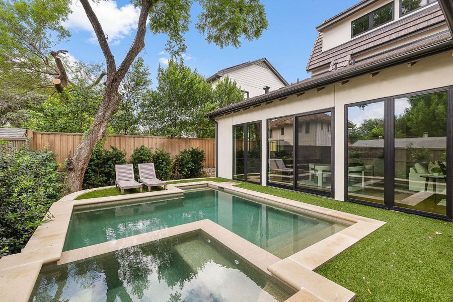 Exterior details and patio area of a home in , Austin (Image 4).