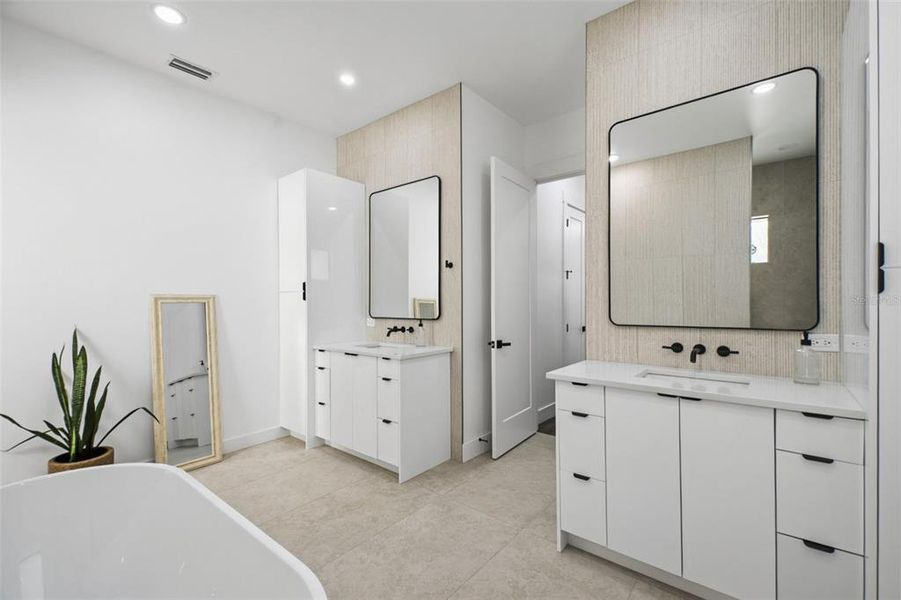 Furnished interior view inside a new home in , Port Charlotte (Image 45).