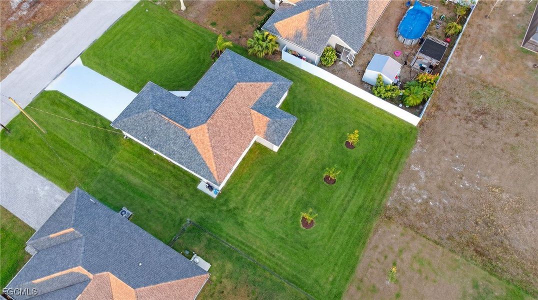 Image 25 of a home in Cape Coral.
