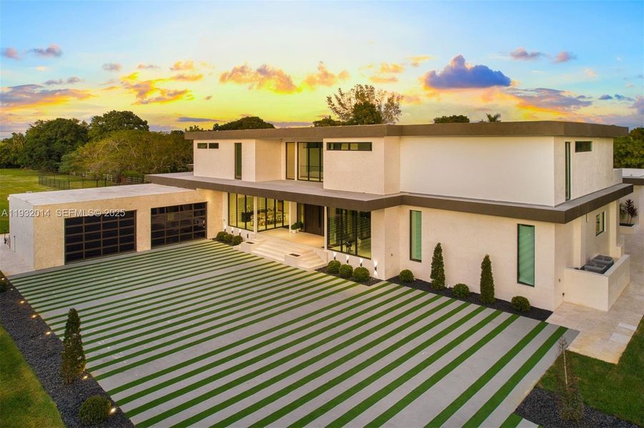 Image 36 of a home in .