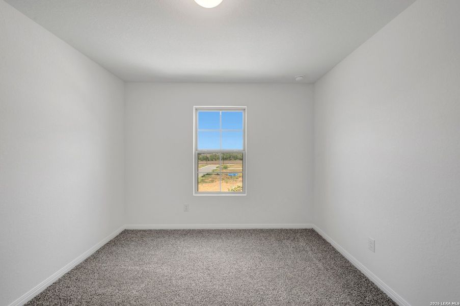 Spacious, unfurnished interior of a new home in Mesquite Ridge, San Antonio (Image 30).