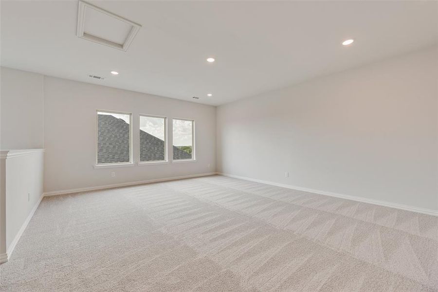 Spacious, unfurnished interior of a new home in Villages of Hurricane Creek, Anna (Image 15). Spacious, unfurnished interior of a new home in Villages of Hurricane Creek, Anna (Image 15).