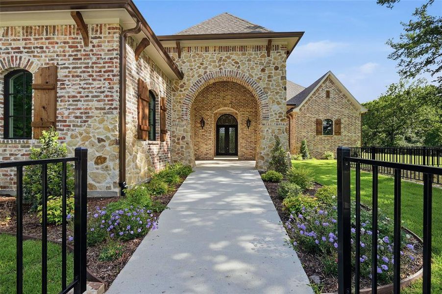 Exterior details and patio area of a home in , Sherman (Image 20).