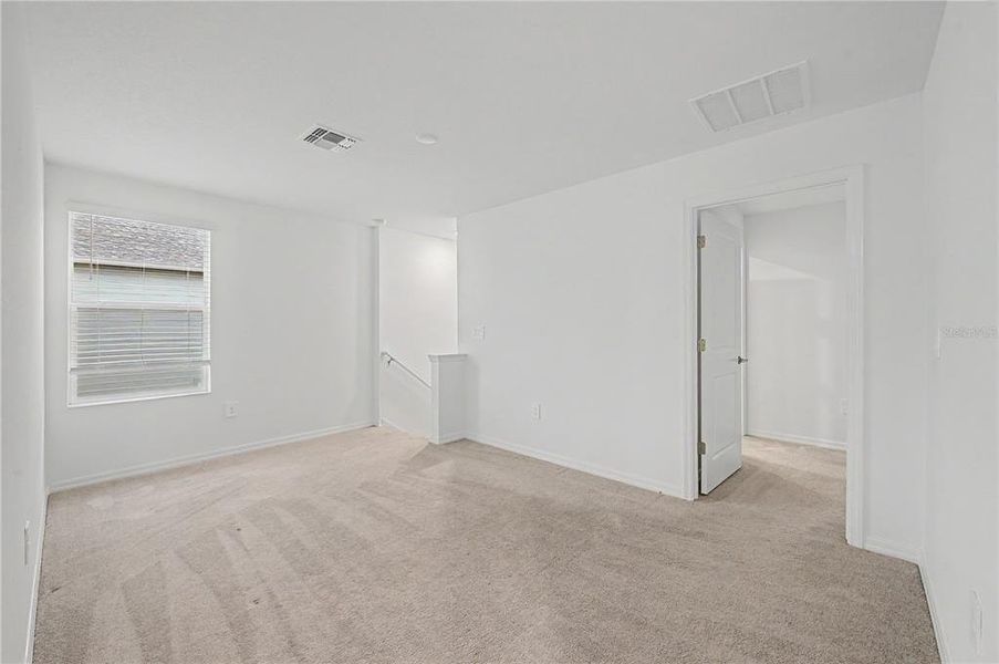 Spacious, unfurnished interior of a new home in Park East, Plant City (Image 39).