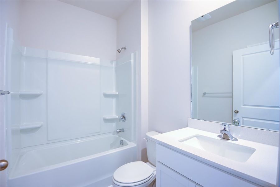 Representative furnished interior of a home built from the ARIA by D.R. Horton in West New Bern, New Bern (Image 2).