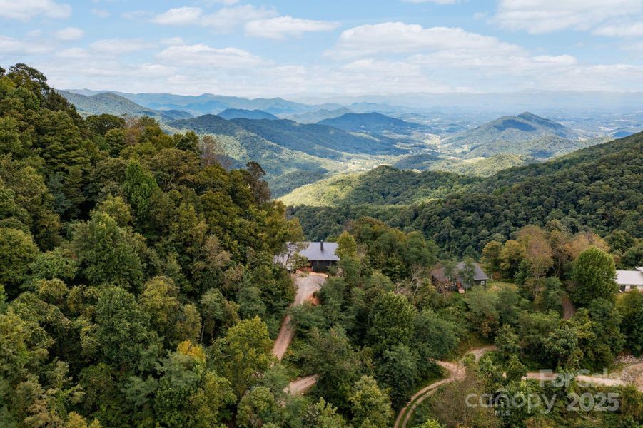 Image 34 of a home in .