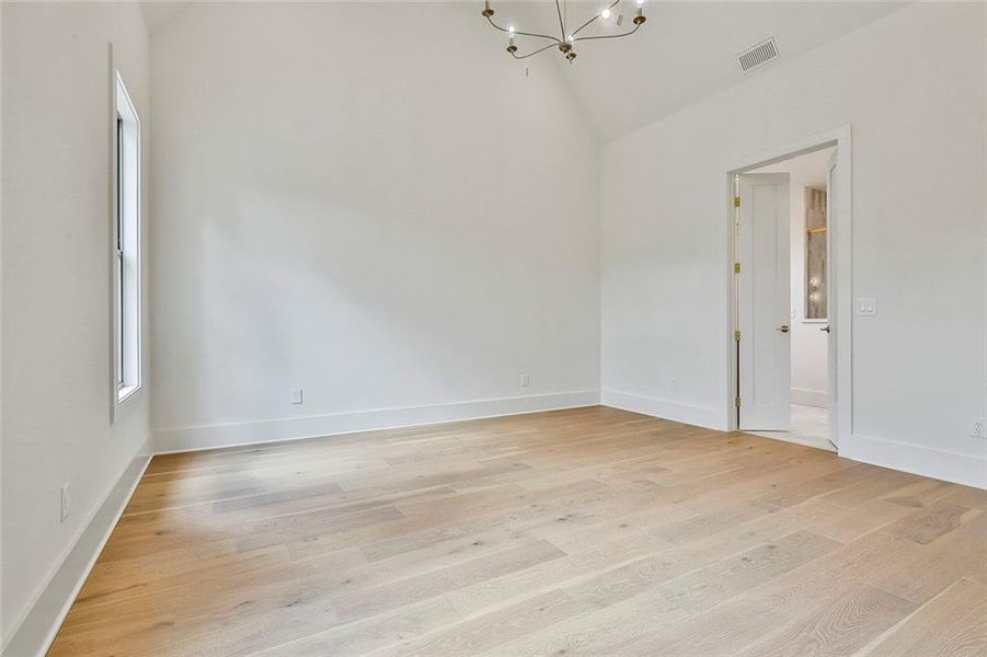 Spacious, unfurnished interior of a new home in Gardens at Arbor Springs, Newnan (Image 20).