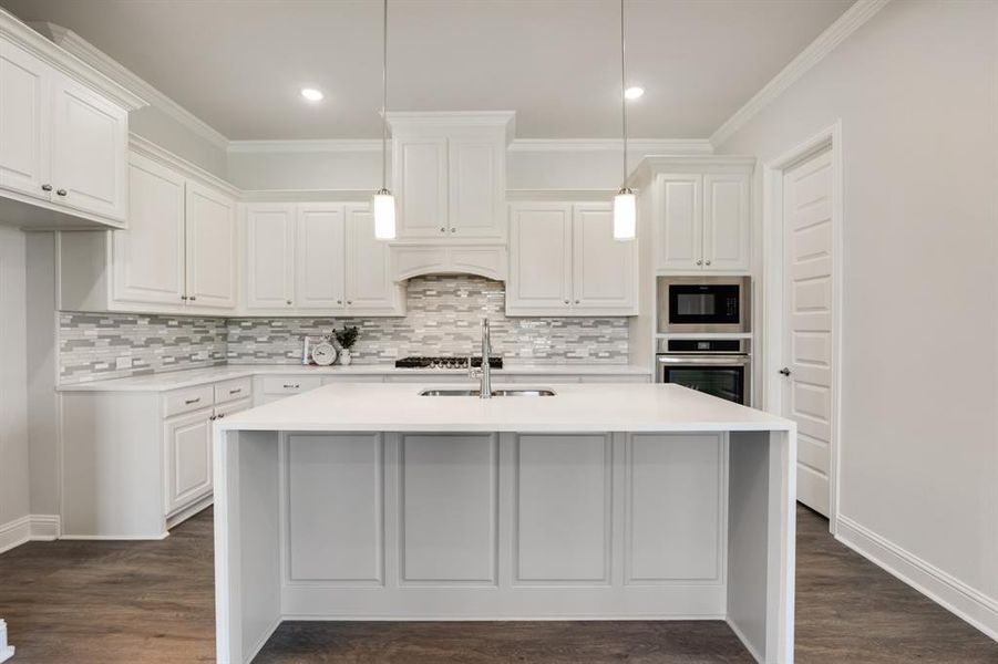 Furnished interior view inside a new home in Heath Golf and Yacht, Heath (Image 8).