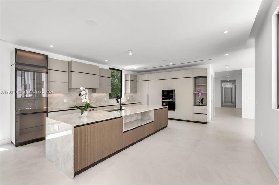 Furnished interior view inside a new home in , Pinecrest (Image 11).