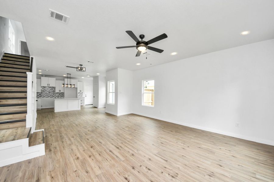 Spacious, unfurnished interior of a new home in , Houston (Image 31).