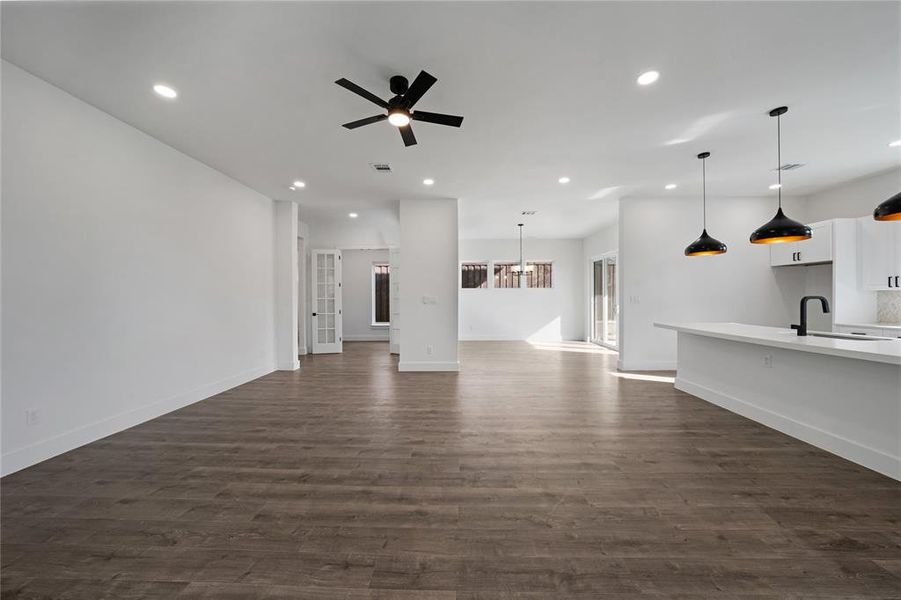 Spacious, unfurnished interior of a new home in , Garland (Image 32).