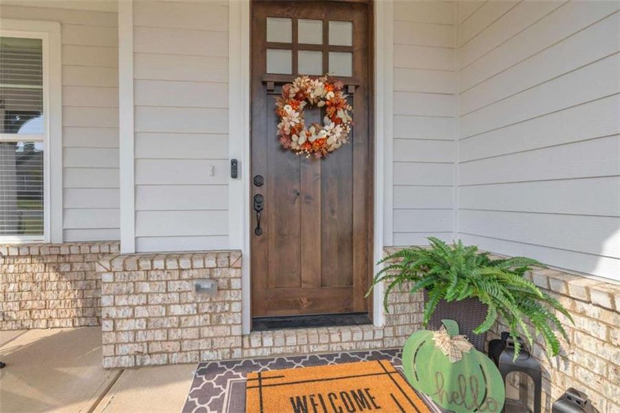 Exterior details and patio area of a home in , Homer (Image 3).